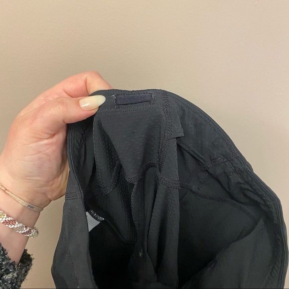 Athleta black stretchy running cropped capris - Picture 7 of 7